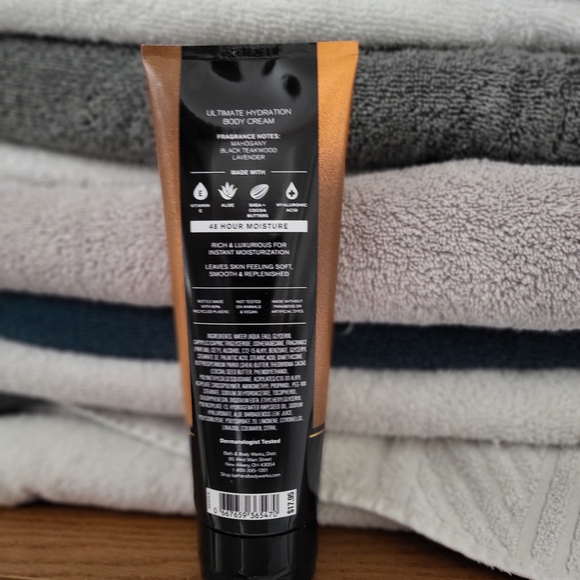 Mens BBW Mahogany Teakwood Body Cream 8oz - Picture 3 of 5